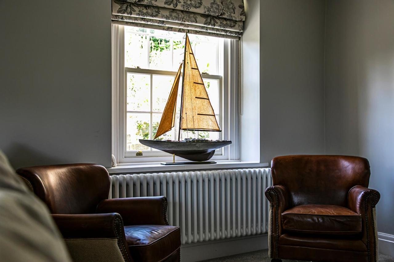 The Belle - A Lovingly Converted Grade II Listed Home From Home In Bakewell Exterior foto